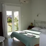 Πανσιόν αθηνά 3*