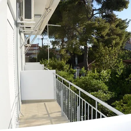 αθηνά 3* Pefki (Evia)