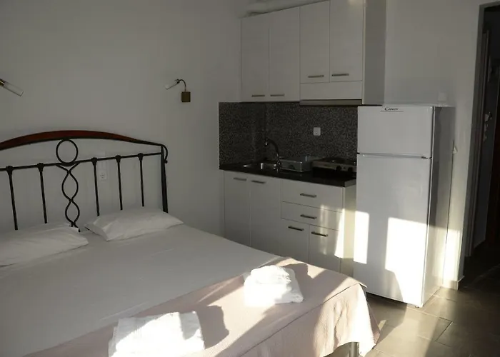 αθηνά 3* Pefki (Evia)