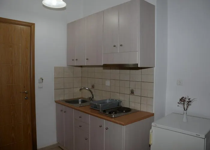 Guest house αθηνά Pefki (Evia)